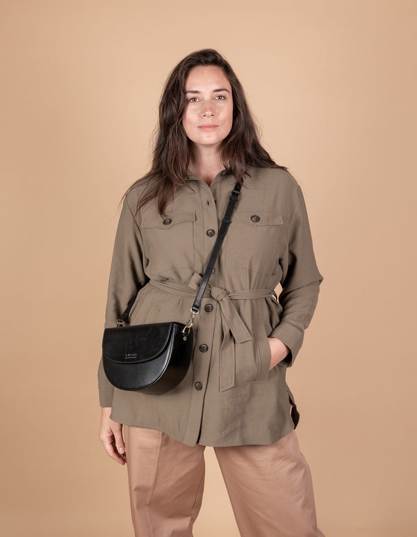 Ava - sedlová kožená crossbody kabelka