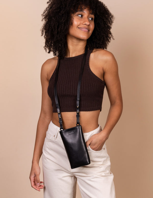 Charlie Phone Bag - kožené pouzdro na mobilní telefon