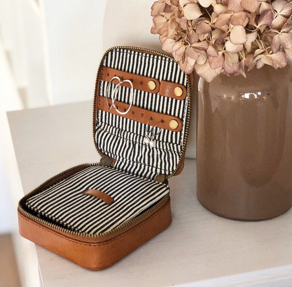 Jewelry Box - kožená šperkovnice