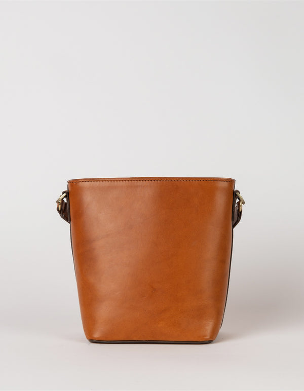 Bobbi Bucket Bag Midi - malá kožená kbelíková kabelka