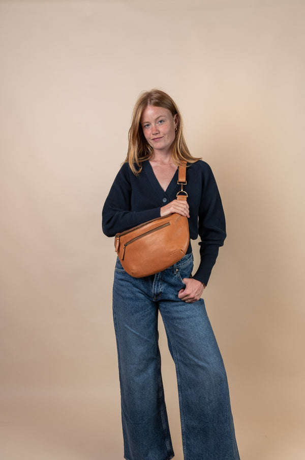 Drew Bum Bag Maxi - velká kožená ledvinka