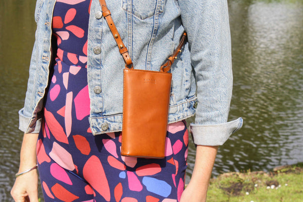 Charlie Phone Bag - kožené pouzdro na mobilní telefon