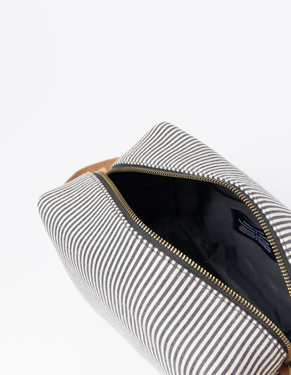 Ted Travel Case Large - cestovní pouzdro na kosmetiku