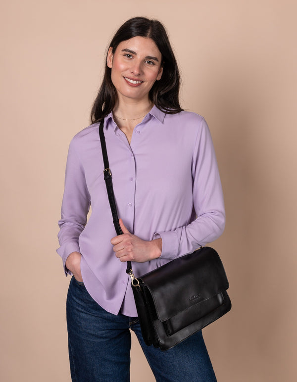 Harper - crossbody kožená kabelka ve stylu harmoniky