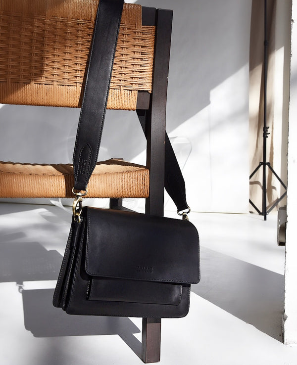 Harper - crossbody kožená kabelka ve stylu harmoniky