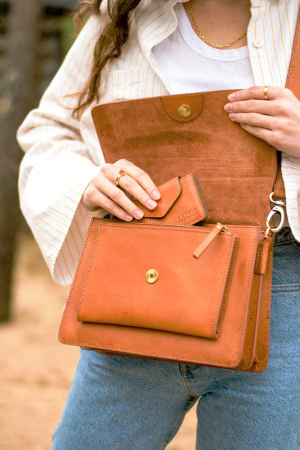 Harper - crossbody kožená kabelka ve stylu harmoniky