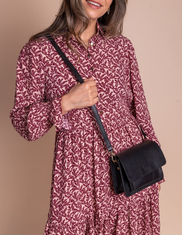 Harper Mini - Mini crossbody kožená kabelka ve stylu akordeonu